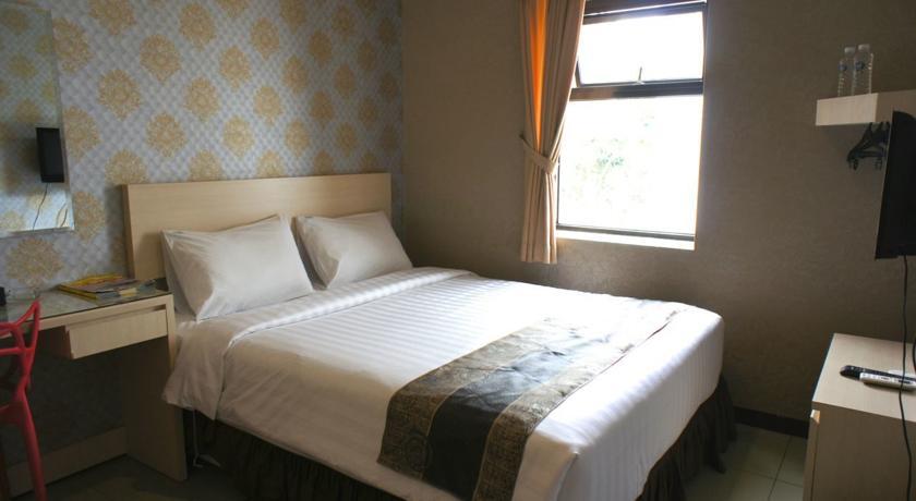 Mine Home Hotel Bandung Exterior photo