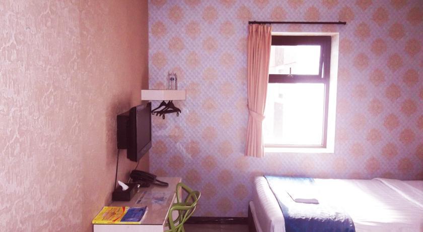 Mine Home Hotel Bandung Room photo